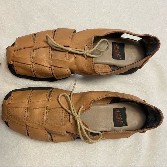 Aerosoles Tan Womens Fisherman Sandals / Loafers EUC size 6 - Picture 2 of 8